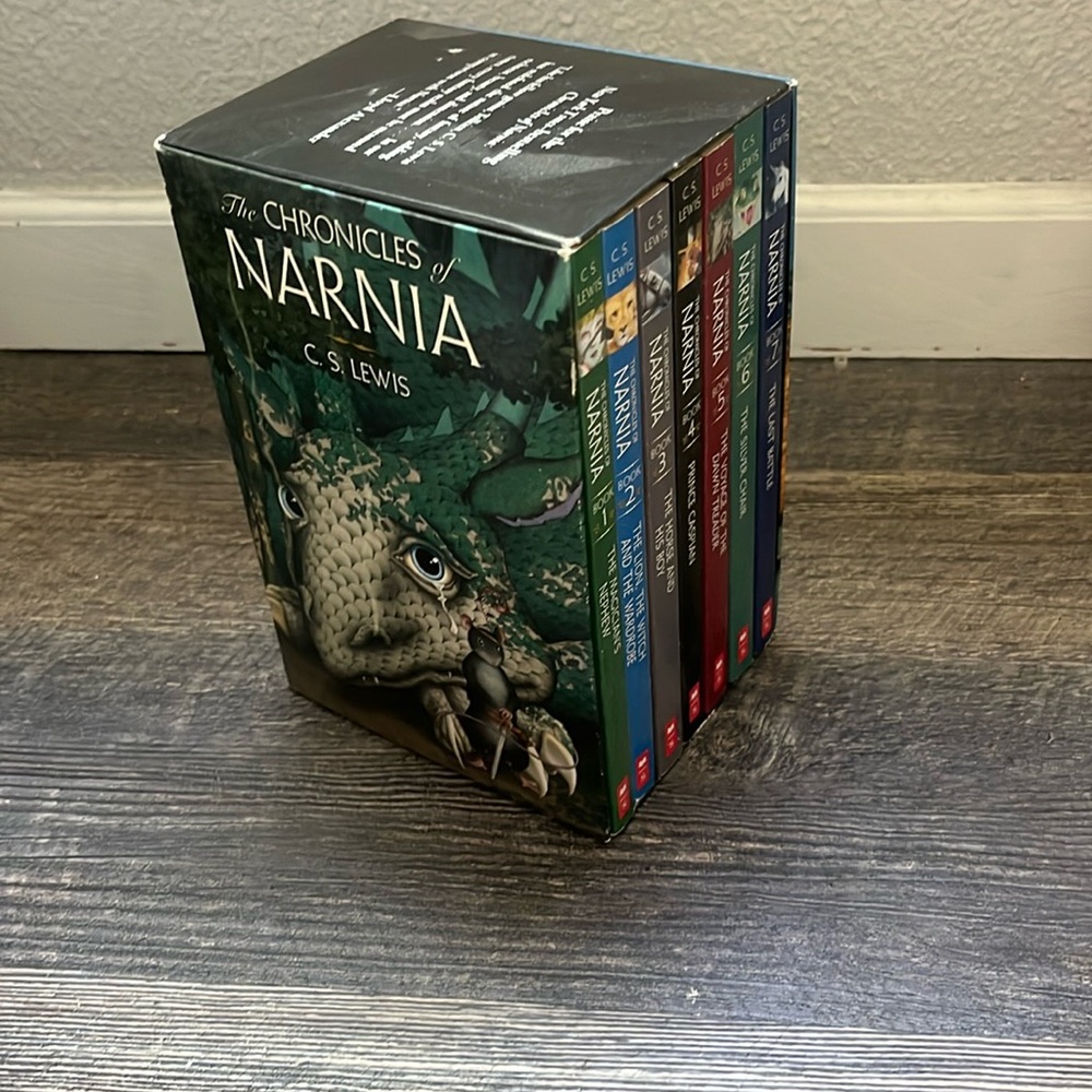 chronicles of narnia full collection untouched brand new